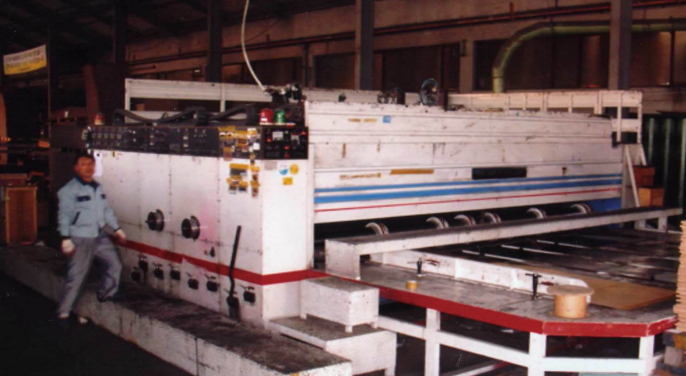 Corrugated cardboard production line